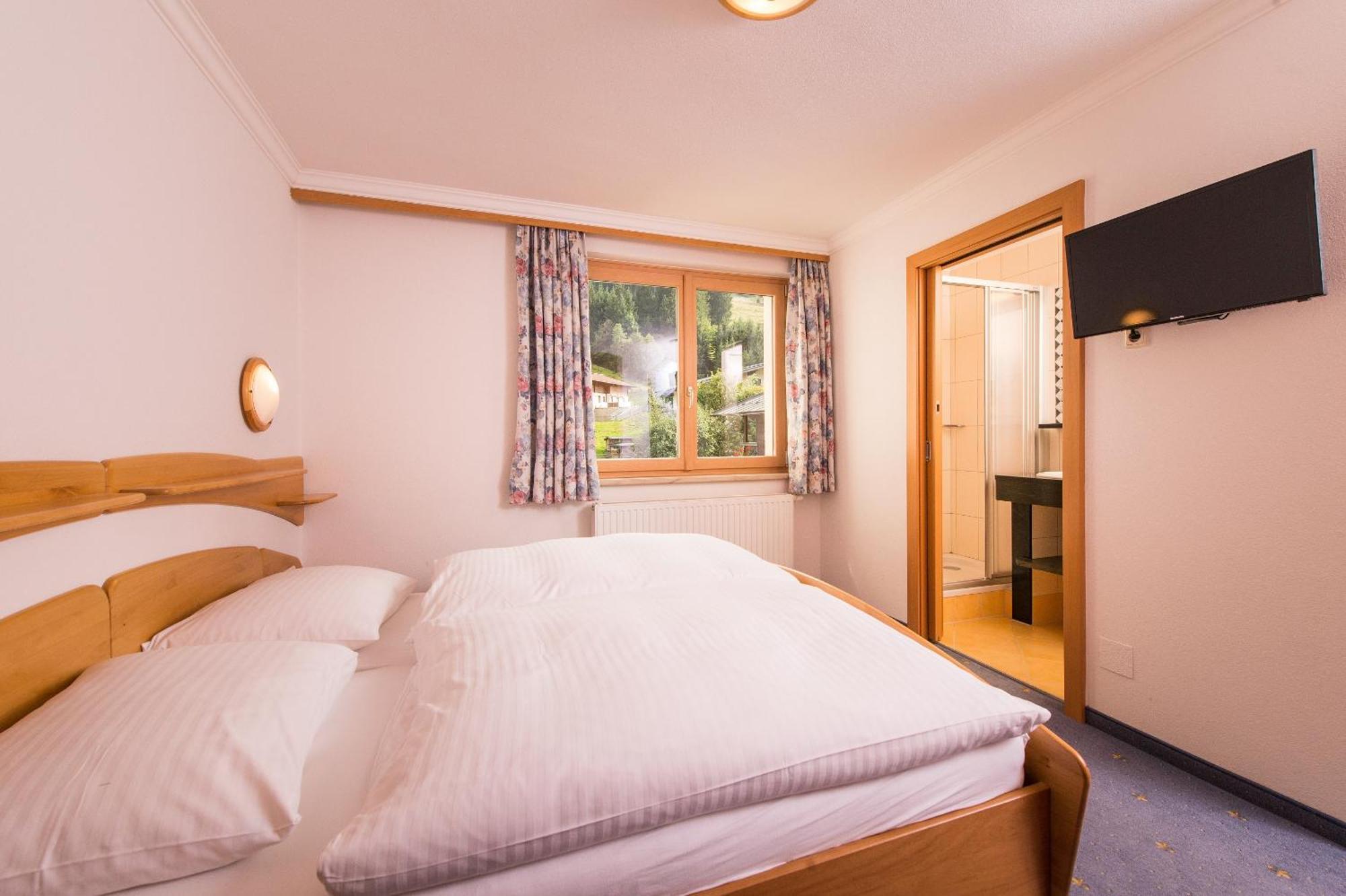 Hotel Barbarahof Saalbach, Inkl Jokercard Oda fotoğraf
